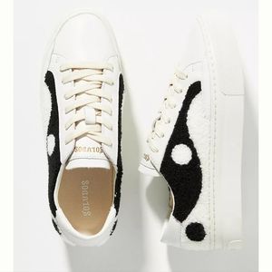 Soludos Yin & Yang Platform Sneakers- black & white